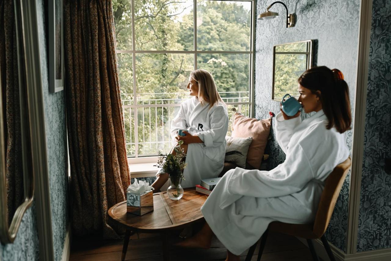 The Rabbit Hotel & Retreat Templepatrick Bagian luar foto